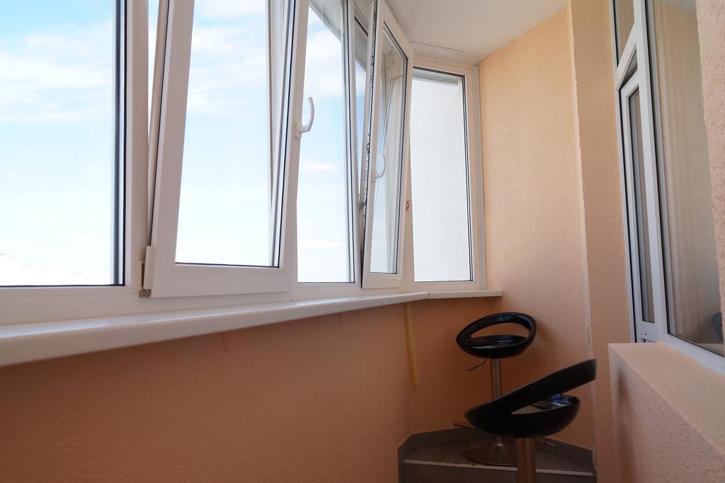Skyhome Mini-Hotel Киев Екстериор снимка
