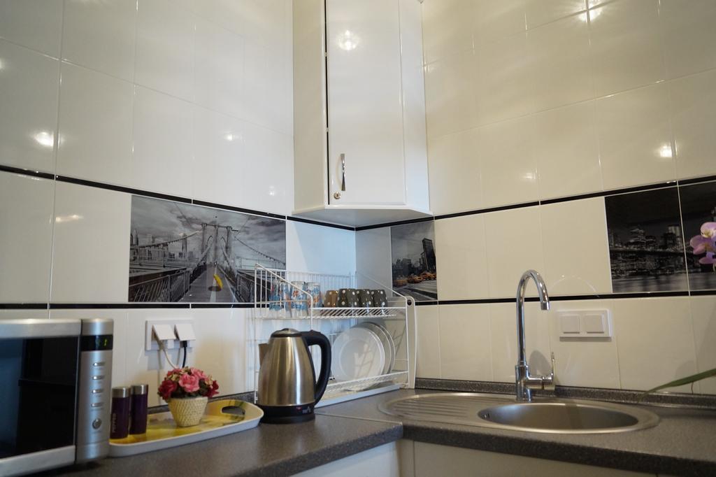 Skyhome Mini-Hotel Киев Екстериор снимка
