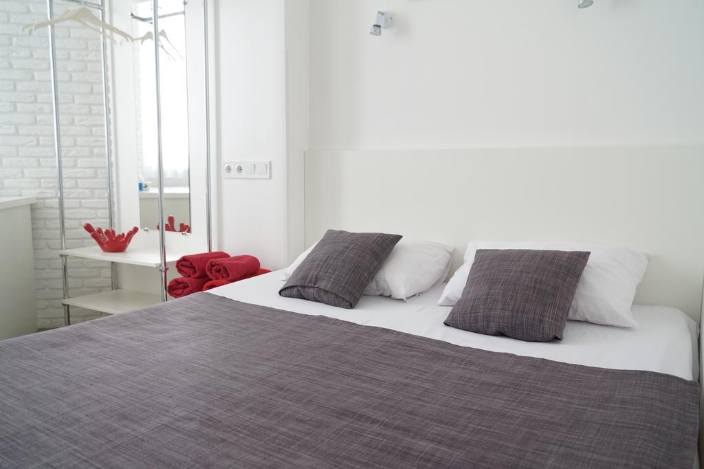 Skyhome Mini-Hotel Киев Екстериор снимка