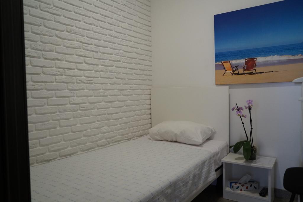 Skyhome Mini-Hotel Киев Екстериор снимка