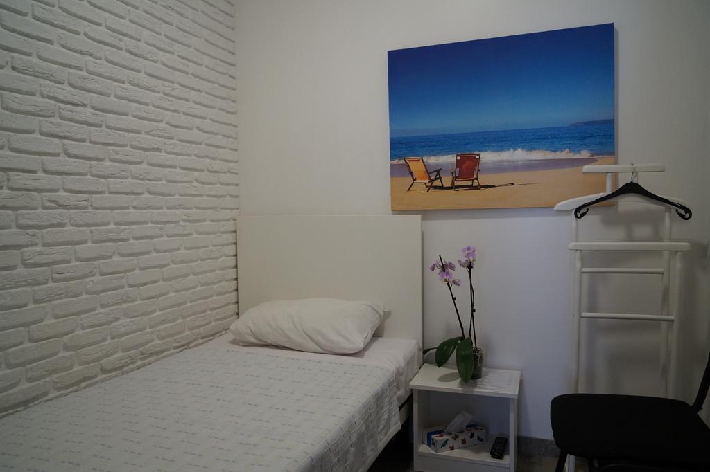 Skyhome Mini-Hotel Киев Екстериор снимка