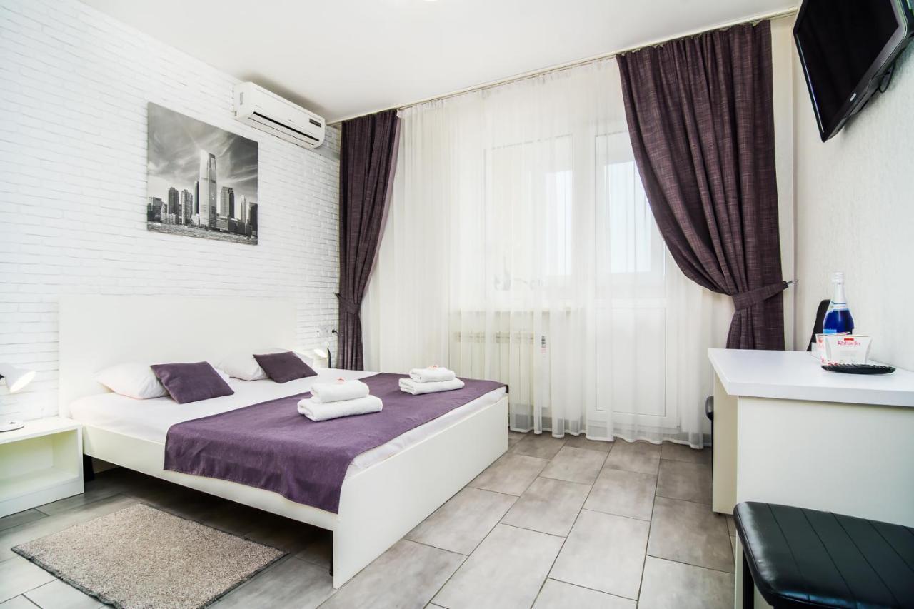 Skyhome Mini-Hotel Киев Екстериор снимка
