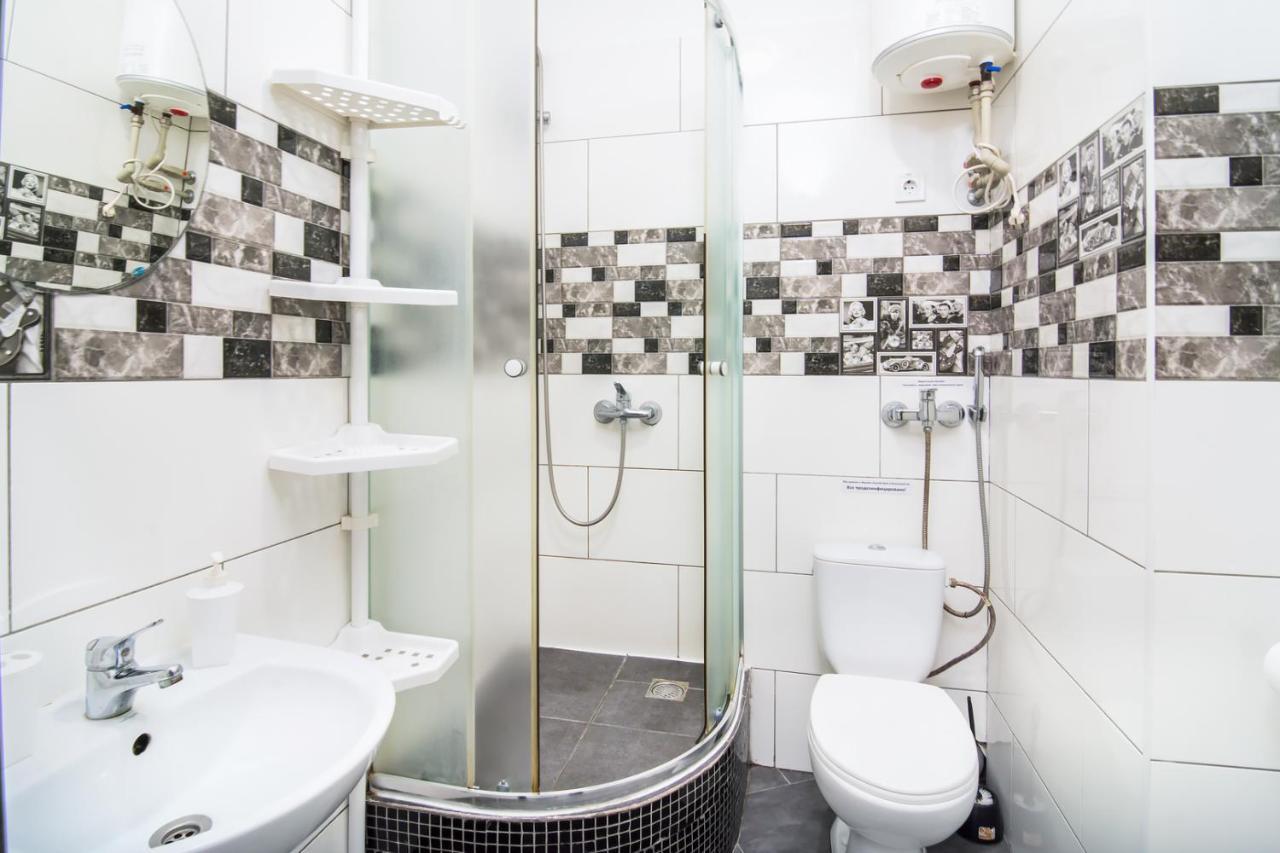 Skyhome Mini-Hotel Киев Екстериор снимка