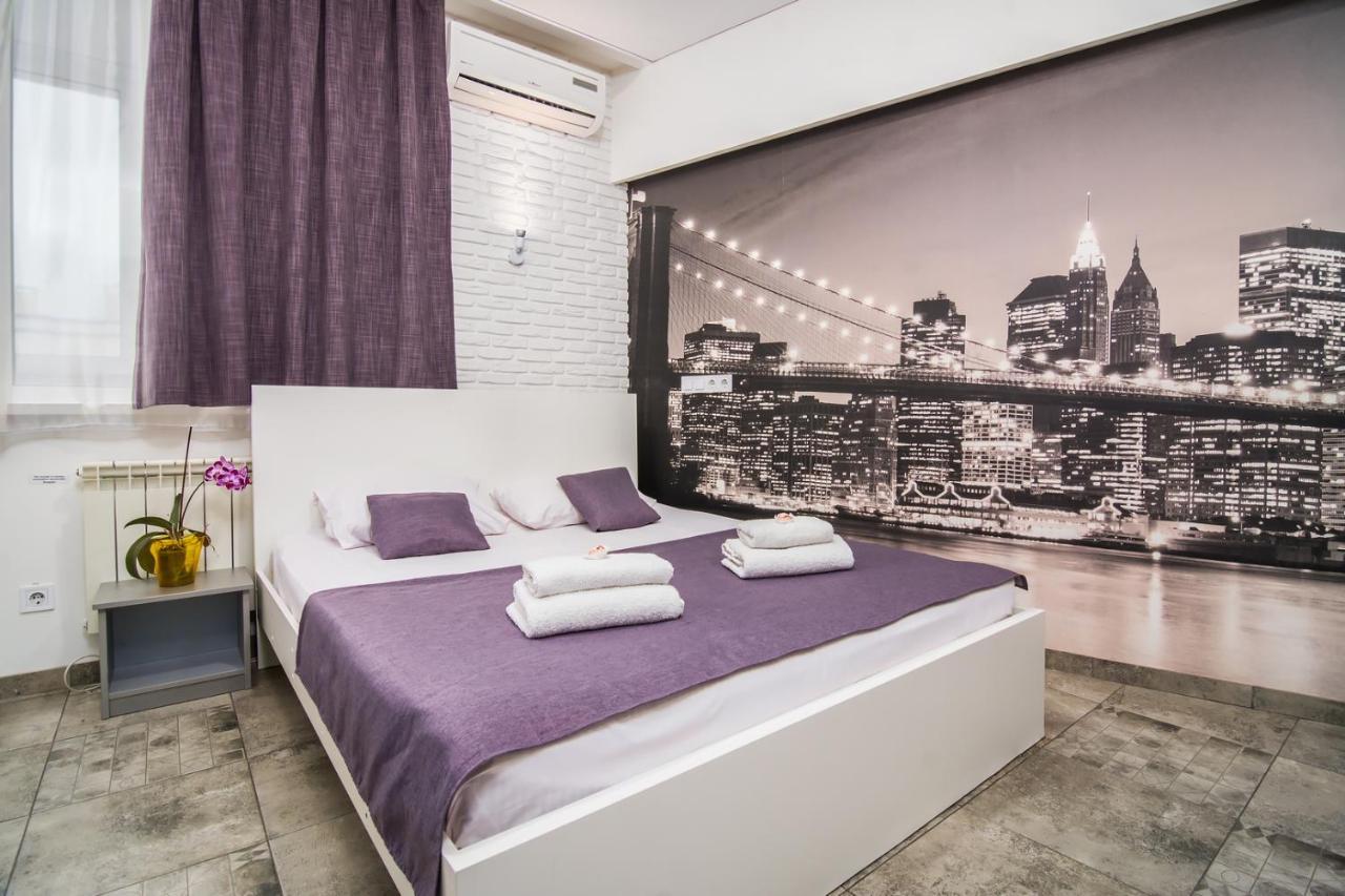 Skyhome Mini-Hotel Киев Екстериор снимка