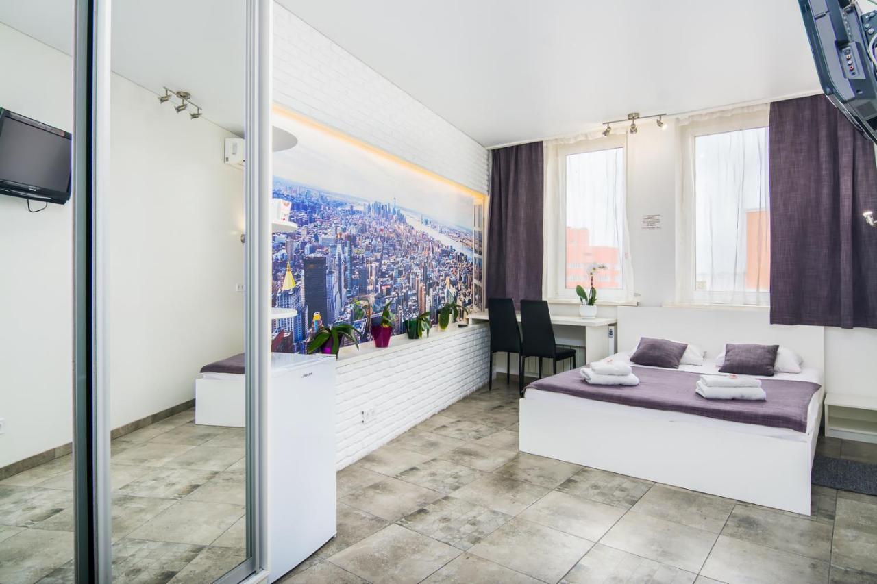 Skyhome Mini-Hotel Киев Екстериор снимка
